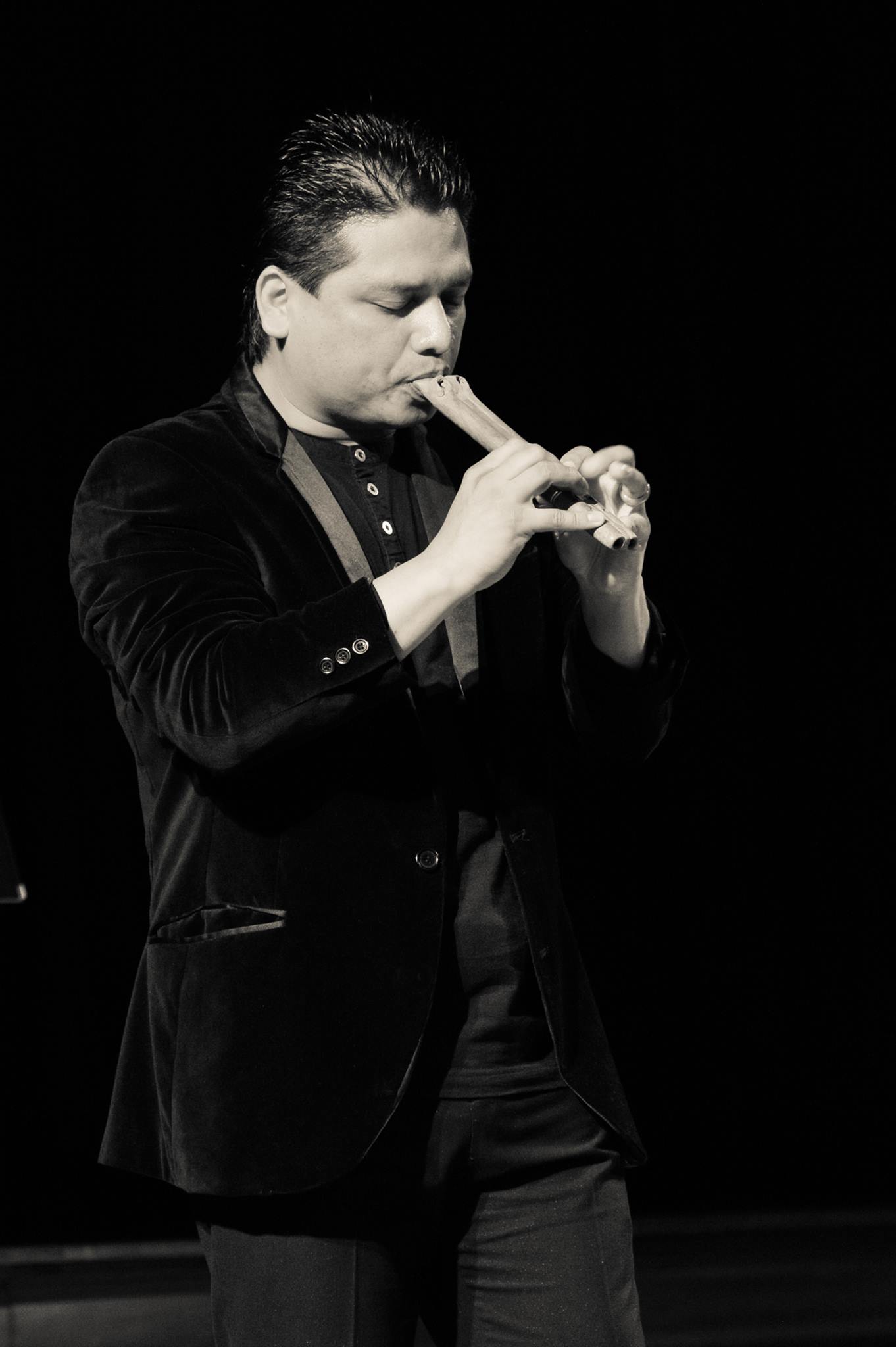 toca-la-flauta-doble-prehispanica-de-colima